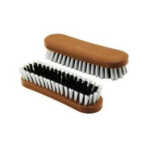 URVE UR-3026 ( 17CM ) ELBİSE FIRÇASI ( AHŞAP GÖRÜNÜMLÜ PLASTİK TUTACAK )*12X12